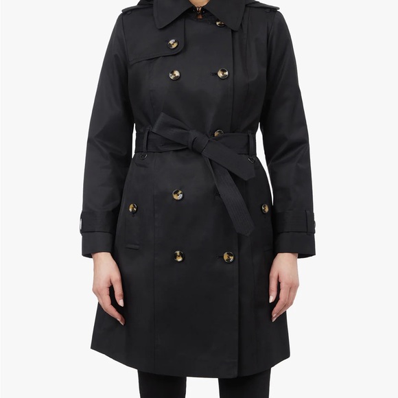 London Fog Jackets & Blazers - NWT London Fog Classic Black Trench Coat